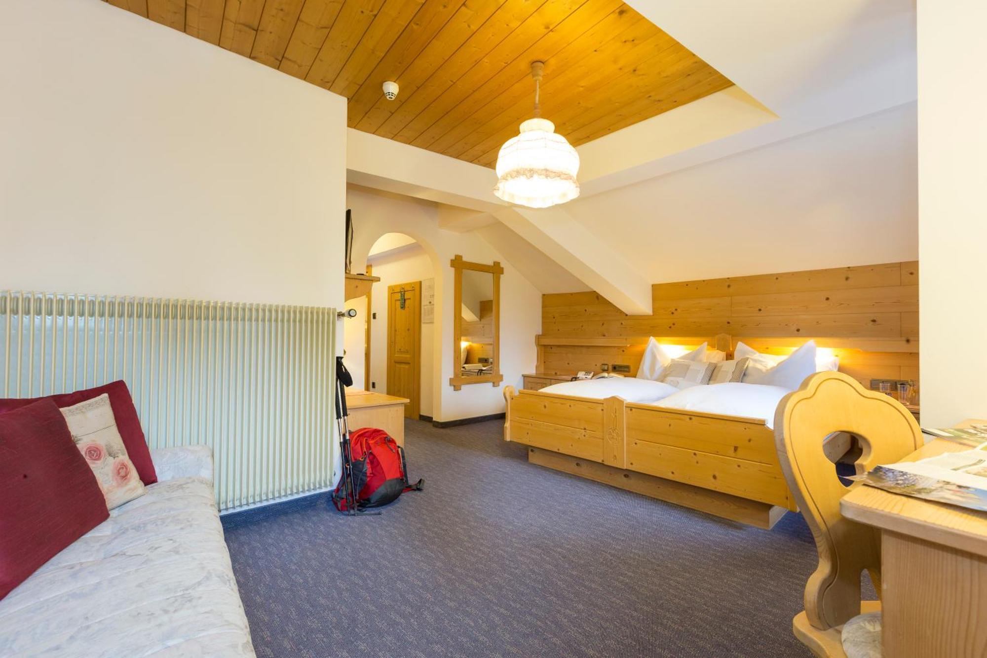 Hotel Urthaler Добиако Екстериор снимка