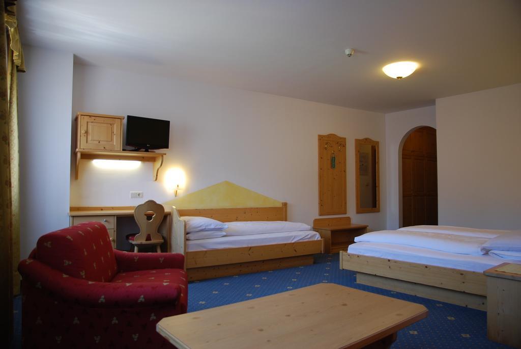 Hotel Urthaler Добиако Екстериор снимка